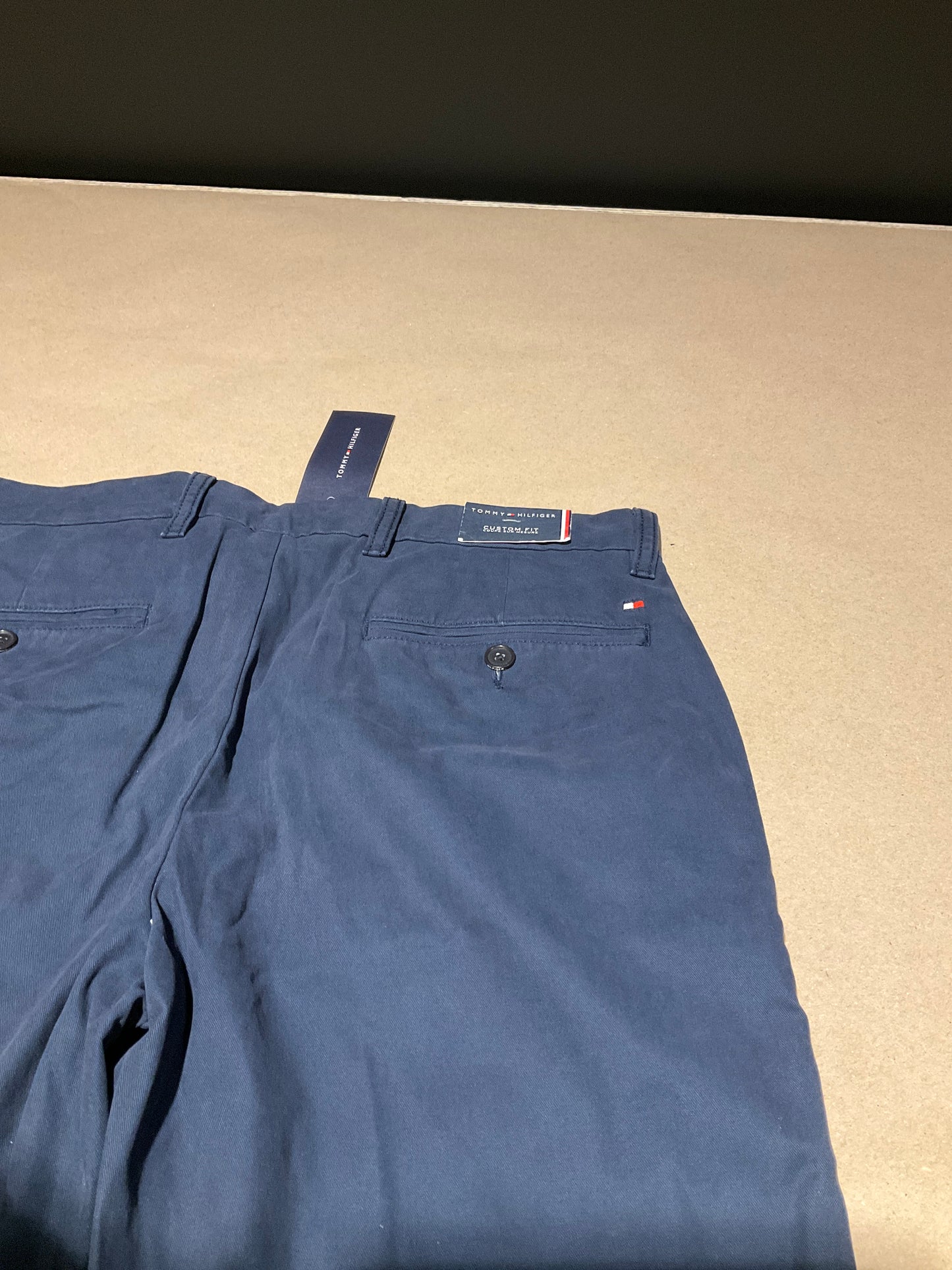 Tommy Hilfiger Custom Fit Logo Chino