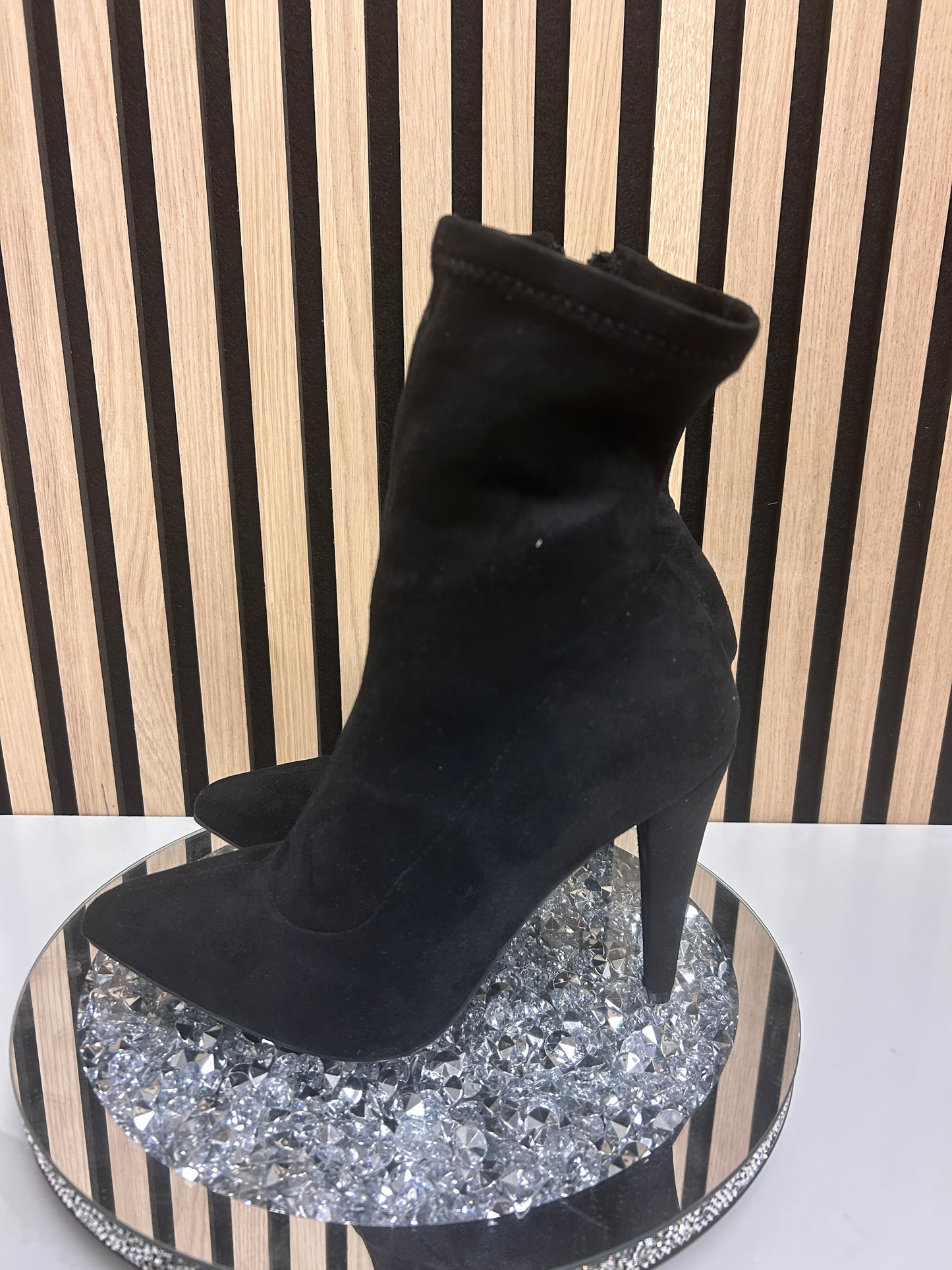 Anne Michelle Ankle Boots