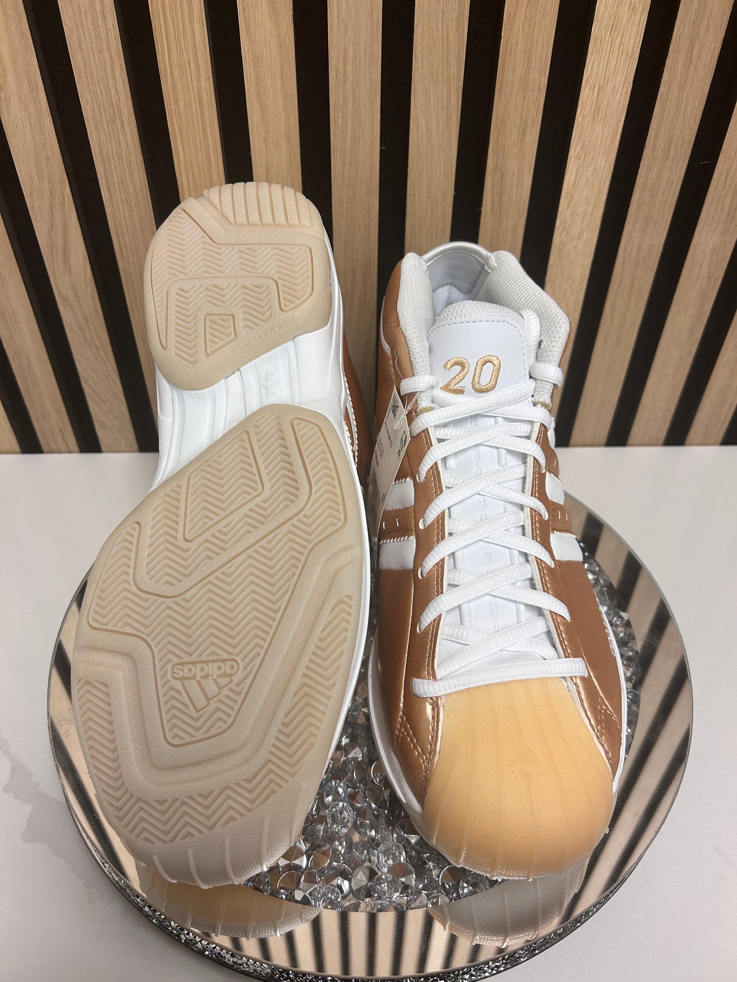 Adidas Pro Model 2G Gold Medal