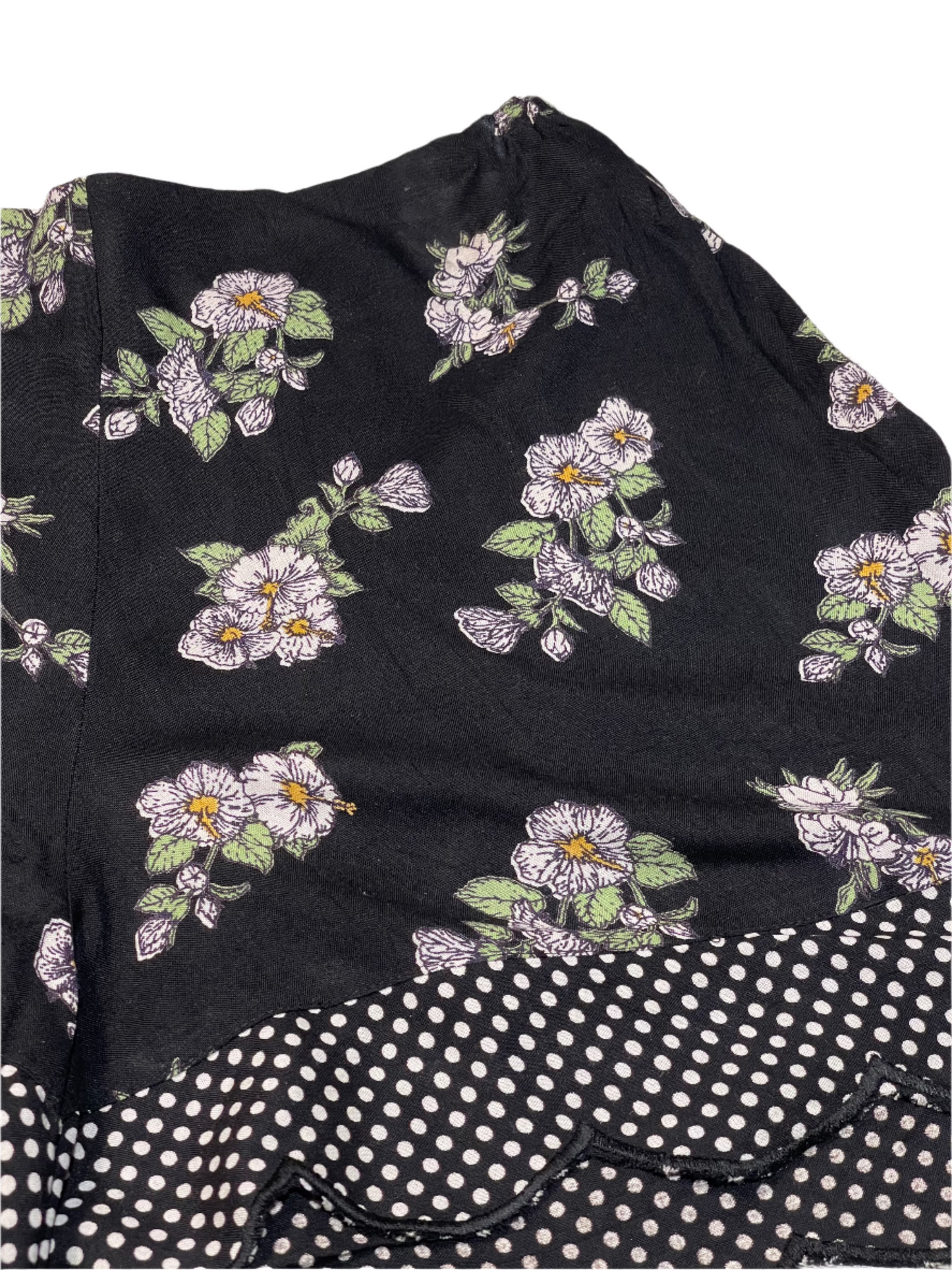 Angie Scalloped Short