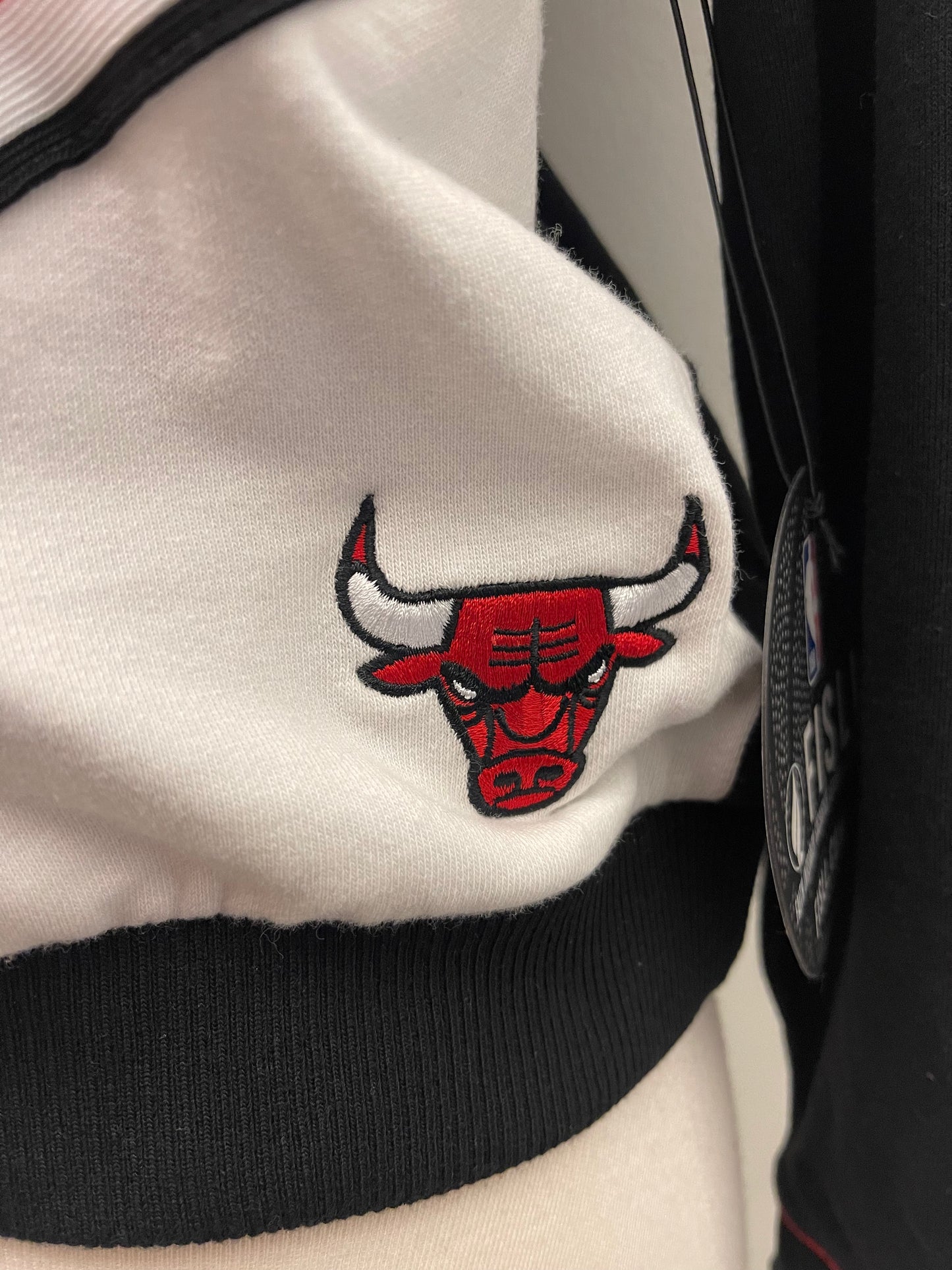 BULLS Zip-up Crop Jacket