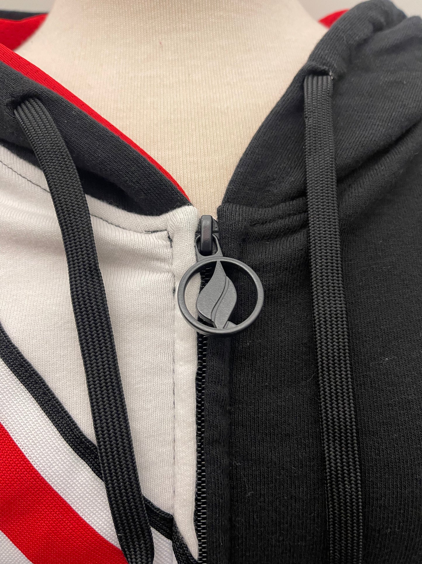 BULLS Zip-up Crop Jacket