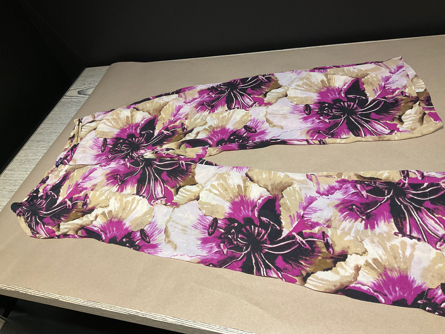 Kaari Blue Everyday Essentials Floral Soft Pant