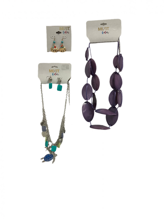 Purple necklace and earrings on display with Mix It Color branding.