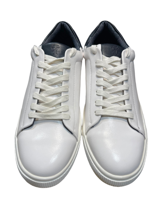Izod Ira Sneakers