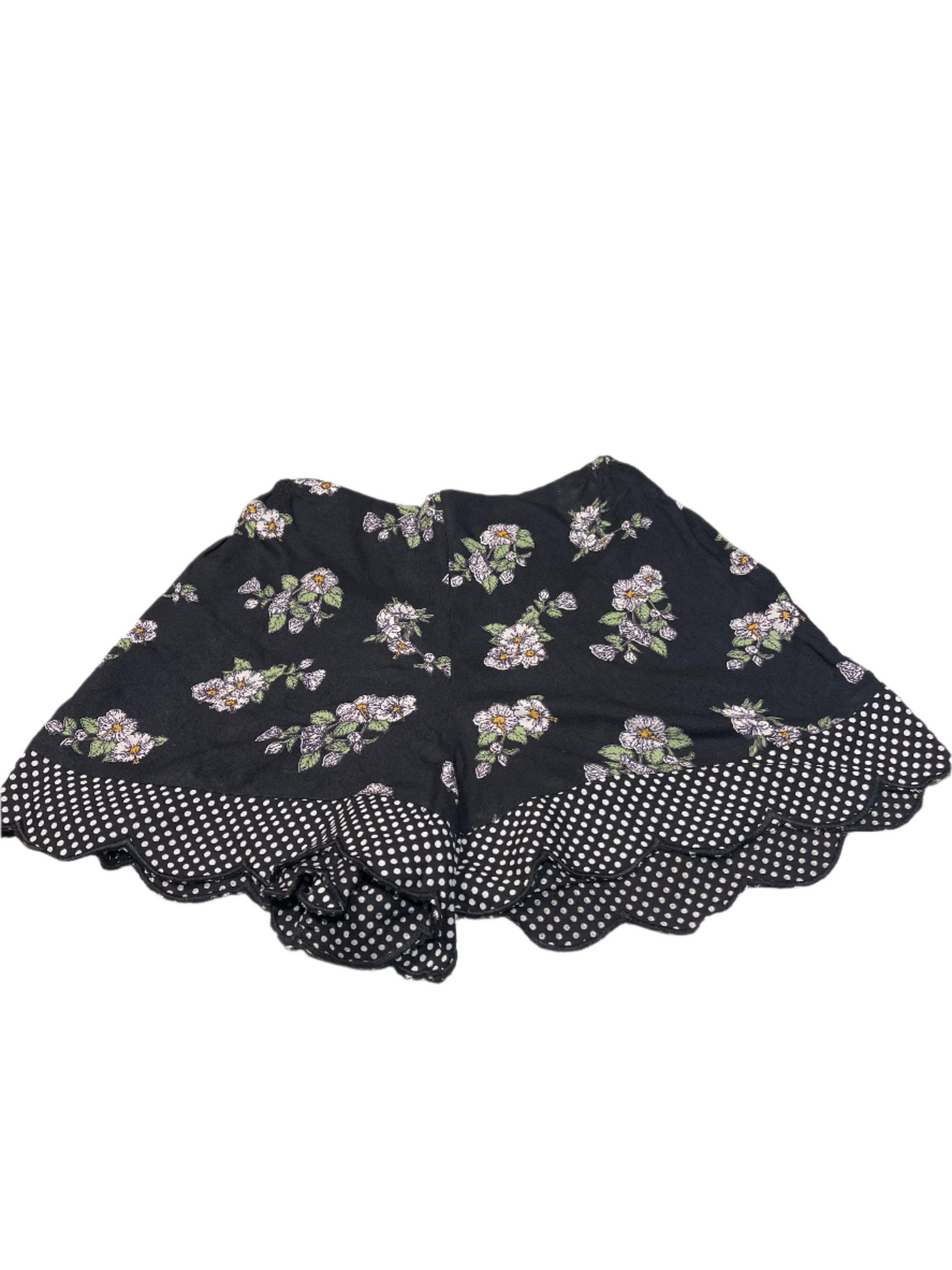 Angie Scalloped Short